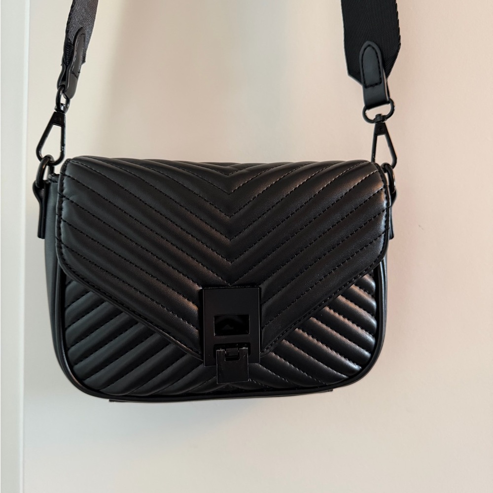 ๐ค ALDO Crossbody ๐ค - Picture 2 of 12